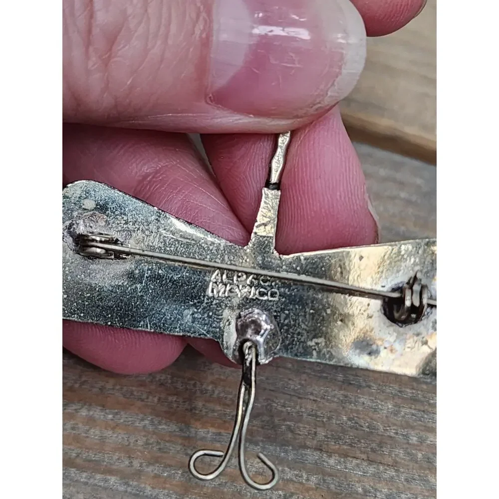 UNSIGNED BY DESIGNER this vintage